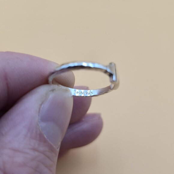 Size 7 Sterling Silver Simple Style Cross Religious Band Ring A4767 - Picture 4 of 7